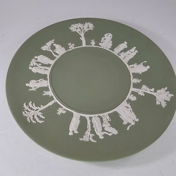 Wedgwood Sage Green Jasperware Plate With Classical Relief Design 9.5" - Picture 2 of 9